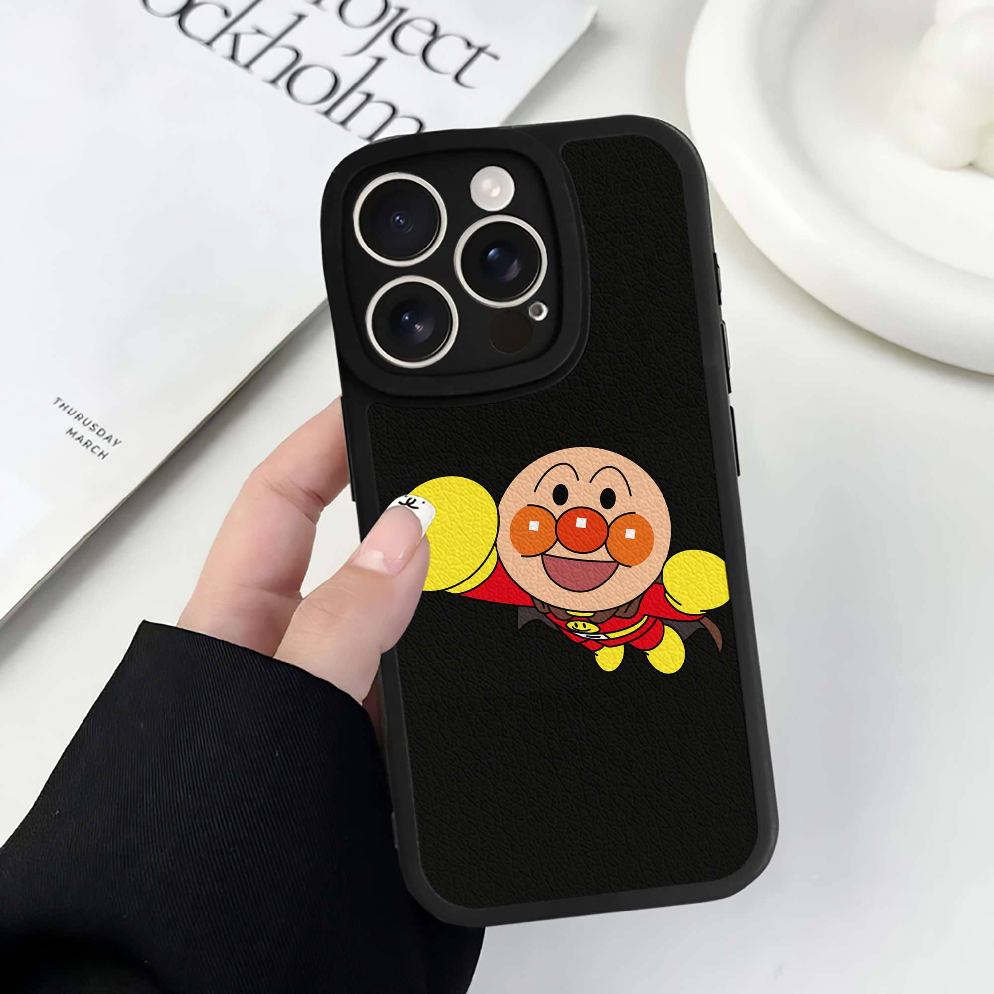 （画像用） アンパンマン Anpanman 【iPhone 16シリーズ対応】シリコンスマホケース（レザー調） 材質：シリコン